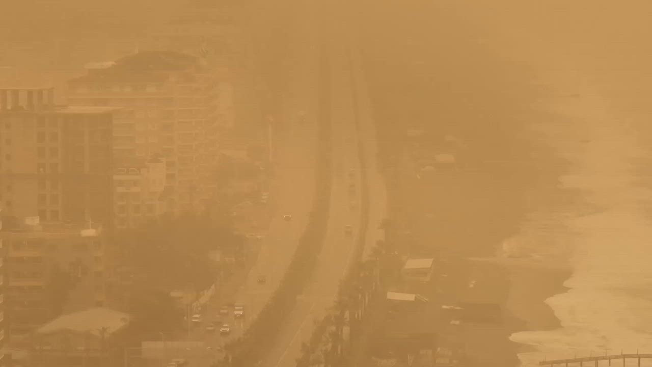 Video: Türkei: Staub aus der Sahara färbt türkischen Himmel orange