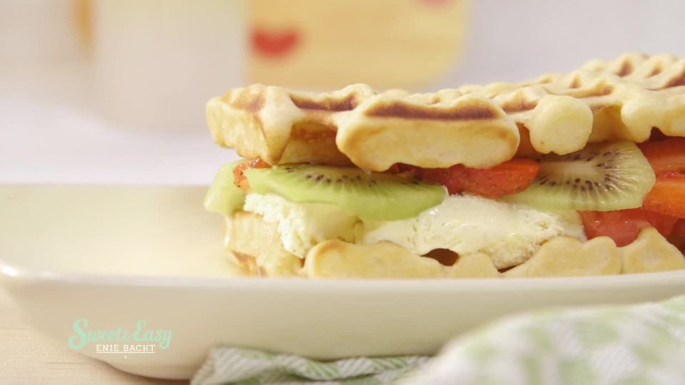 Sweet & Easy - Enie backt: Süßes Waffel-Sandwich