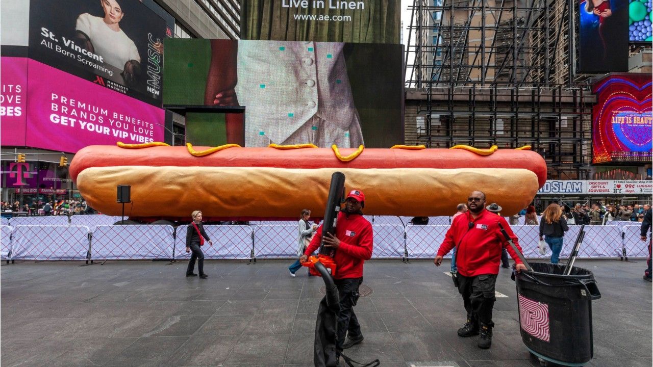 Riesen-Hotdog auf dem New Yorker Times Square