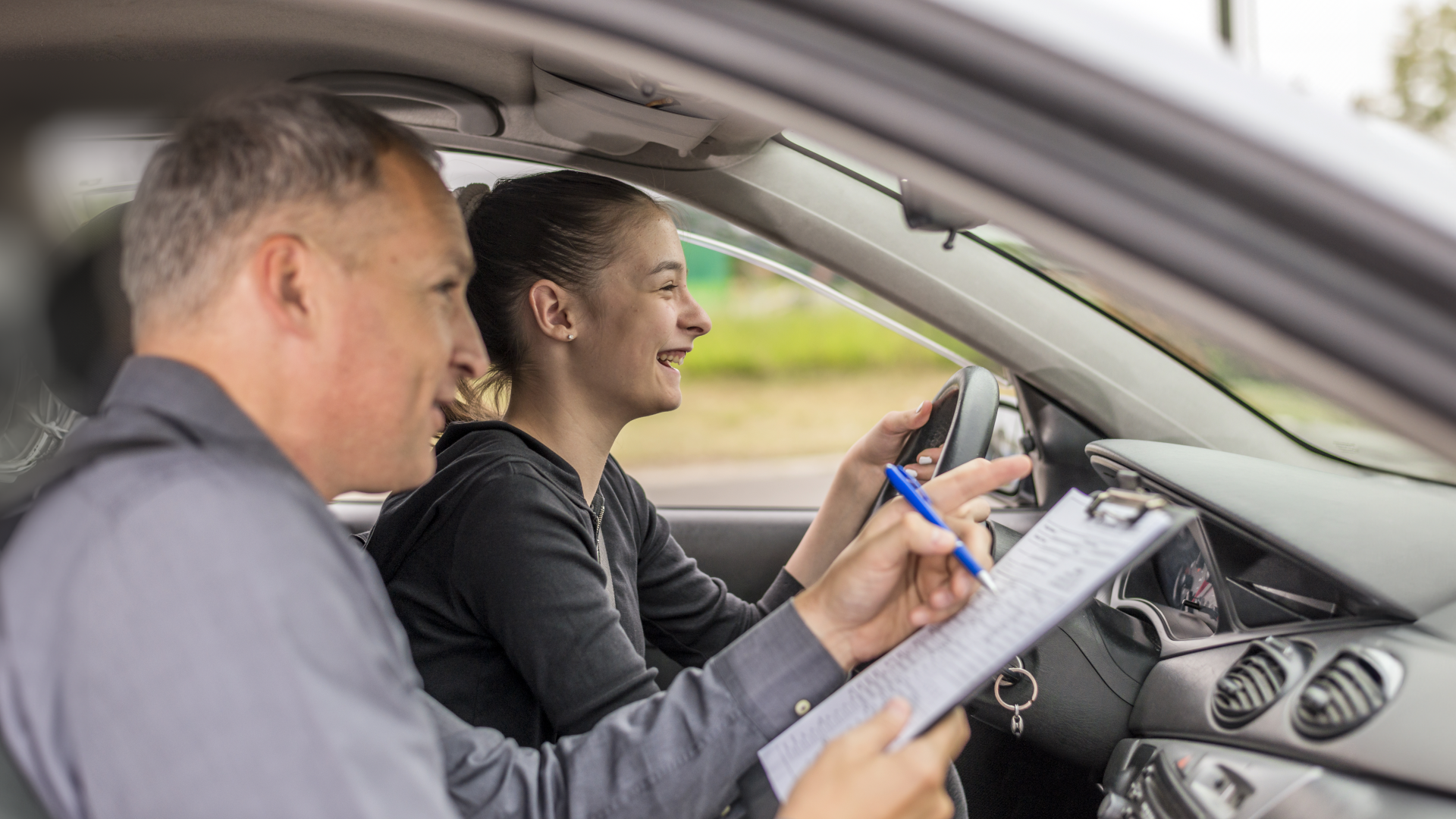 Meist über 4.000 Euro: Preis-Explosion bei Führerscheinen - Video