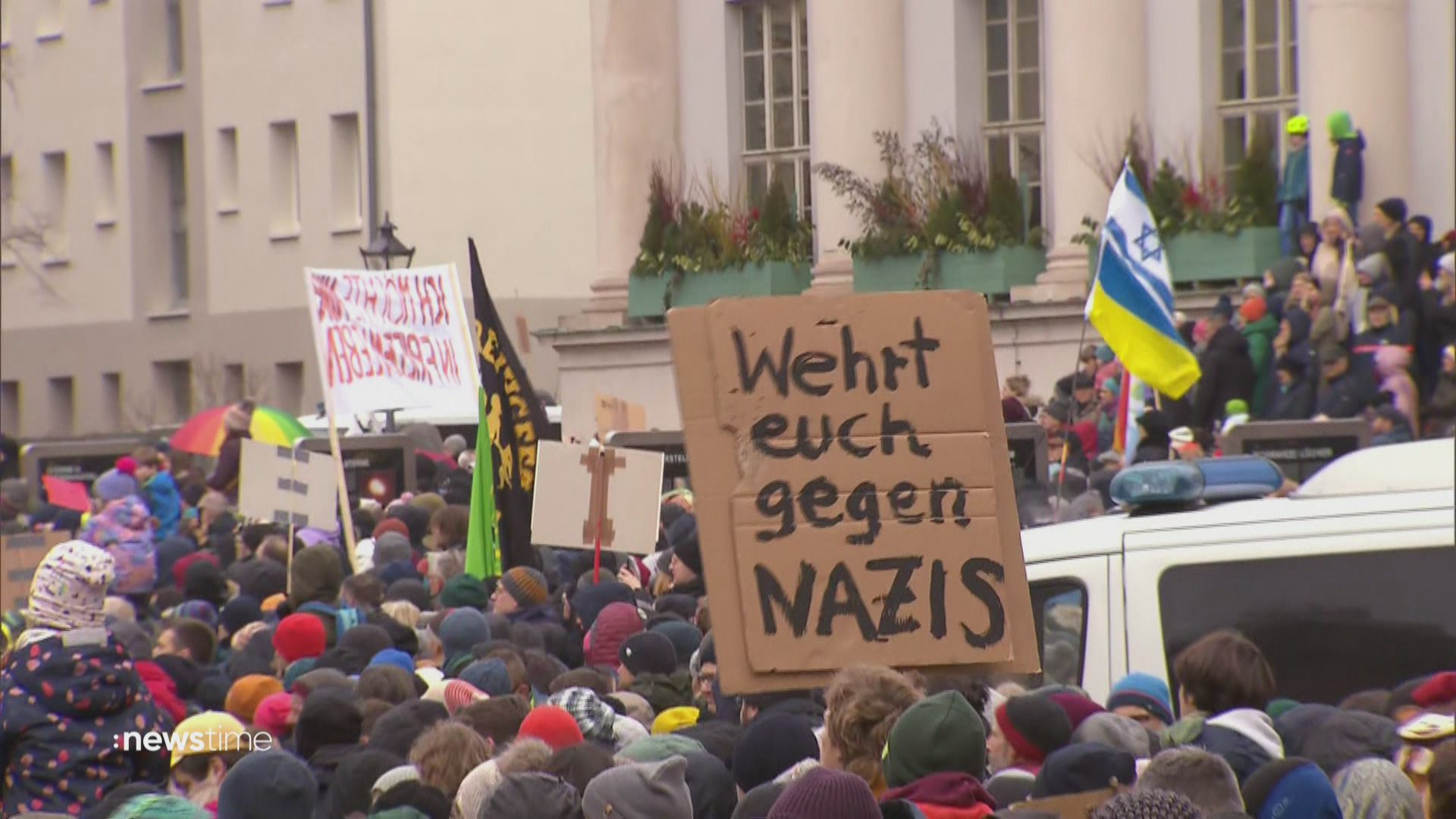 Tausende Menschen setzen Zeichen im Kampf gegen Rechts