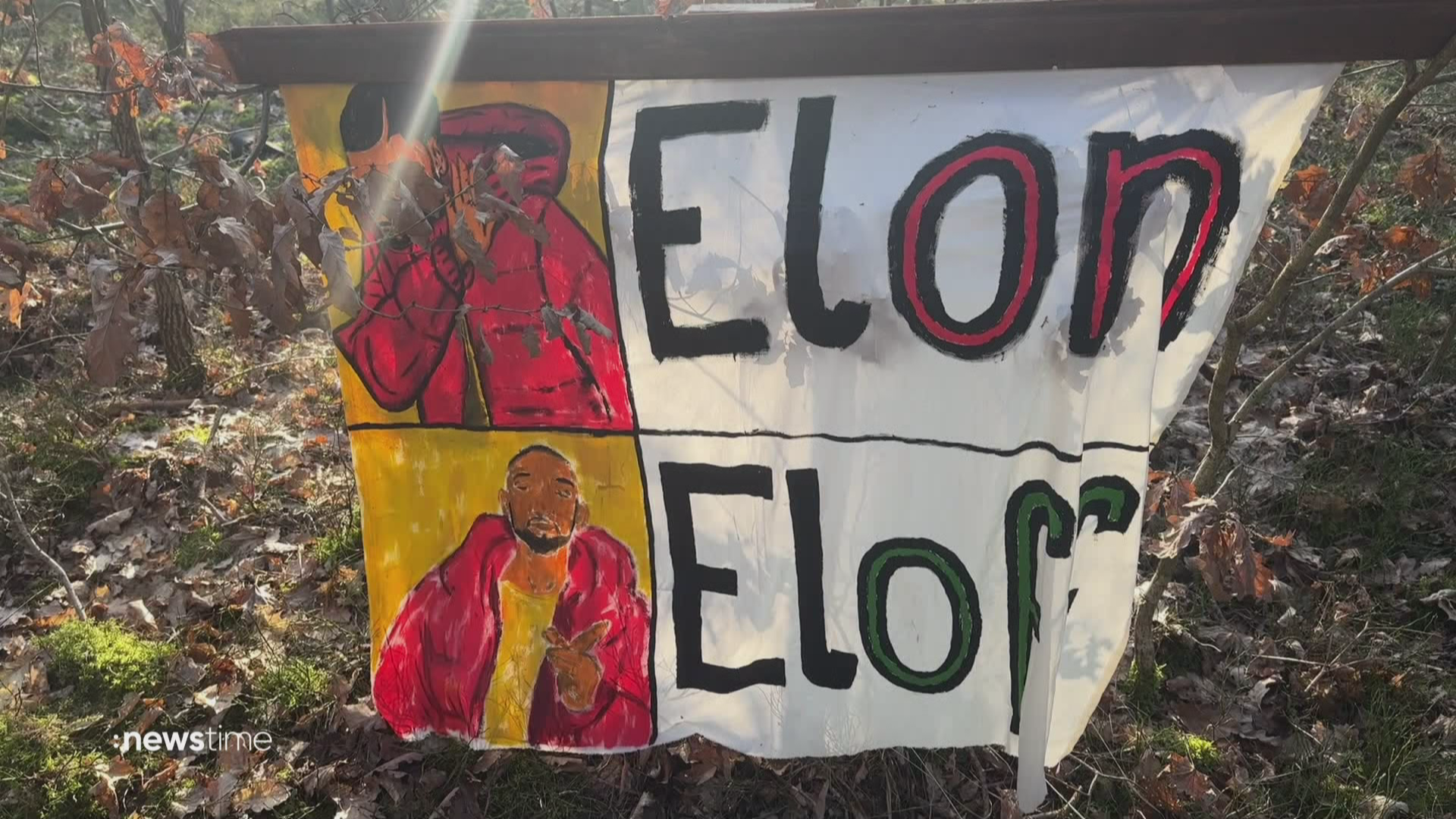 Aktivisten protestieren gegen Tesla – Elon Musk lässt sich feiern