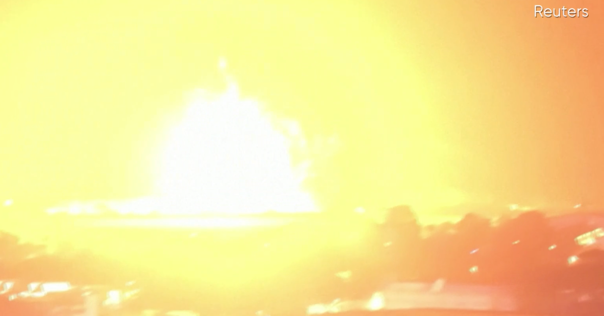 Riesiger Feuerball über Beirut: Israel intensiviert Angriffe auf den Libanon