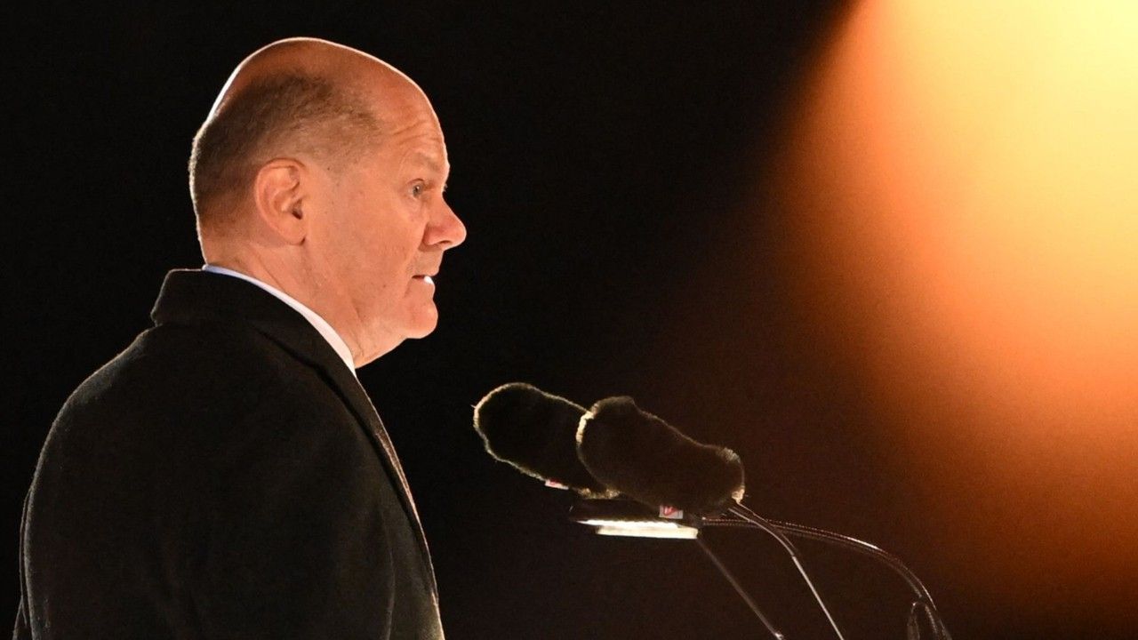 Video: Scholz appelliert bei Abschied an Merz