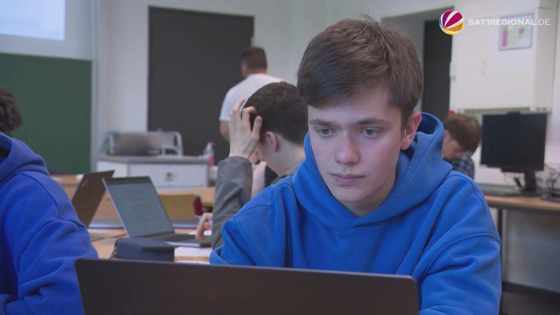 Video: Einsatz von KI in Schulunterricht in Hannover