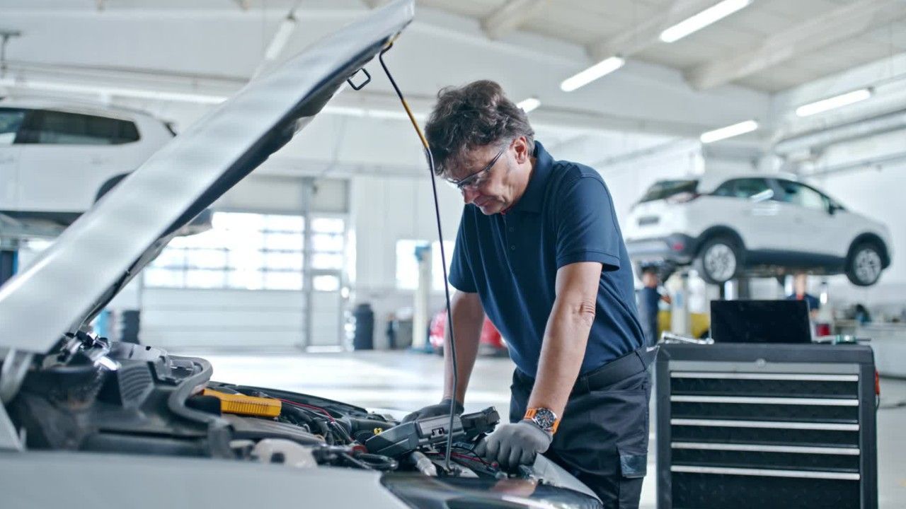 Motorschaden droht: Etliche Autos zurückgerufen