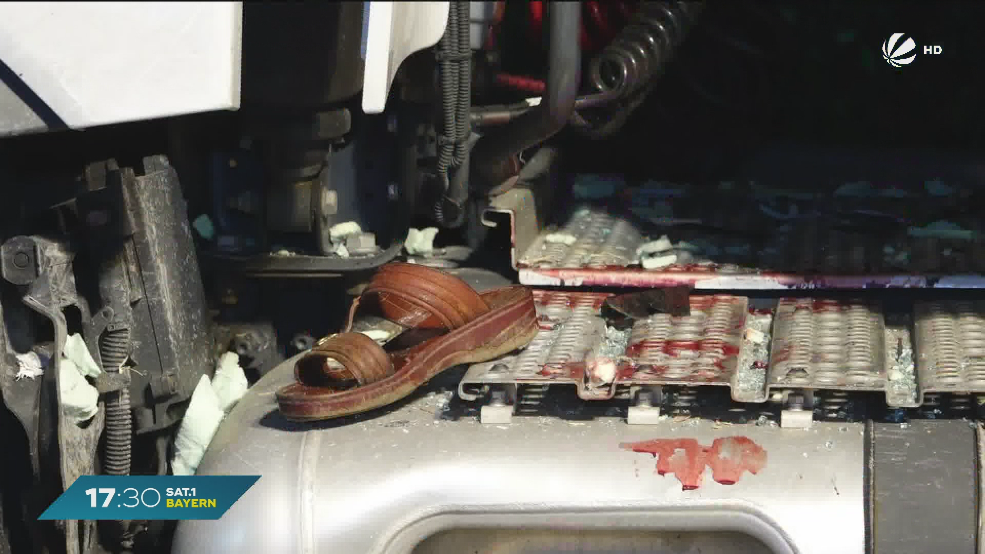 Video: Tragischer Unfall auf A70: Ersthelfer wird von Lastwagen erfasst