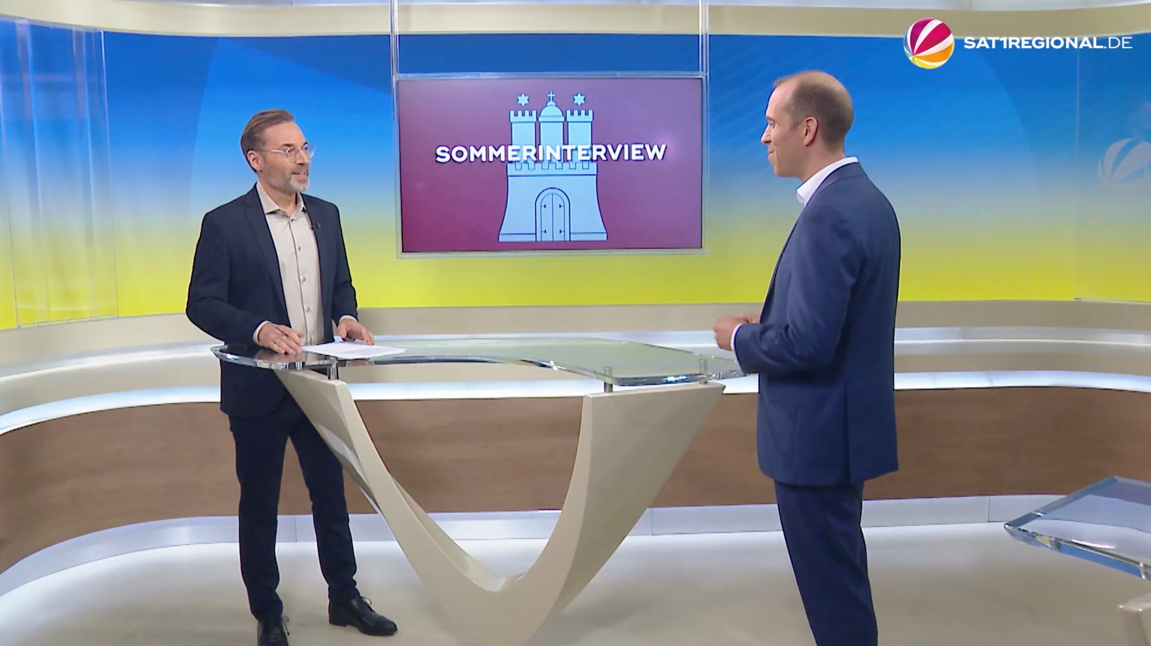 Video: Dennis Thering (CDU) über Regenbogenflagge, Elbtower und Olympia - Interview