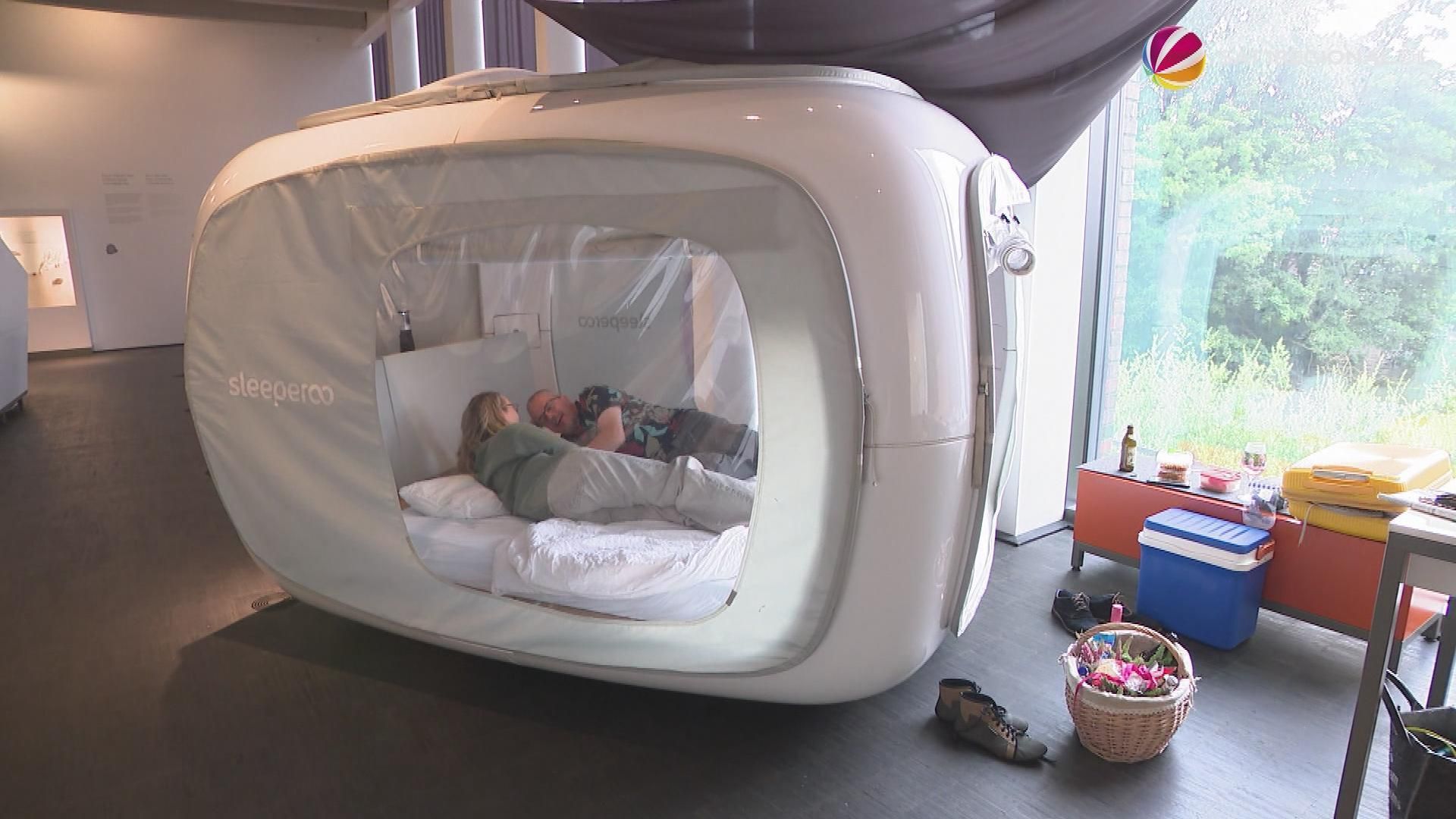 Staying in a Sleep Box at the Lüneburg Museum