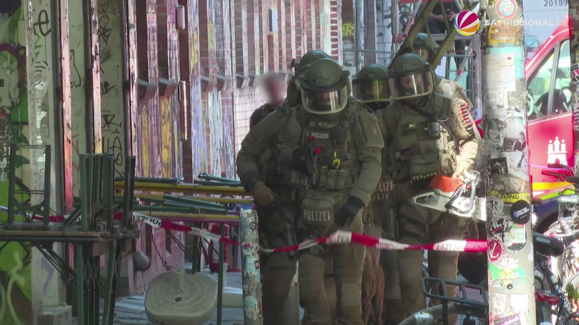 Video: SEK nimmt Mann in Hamburg fest