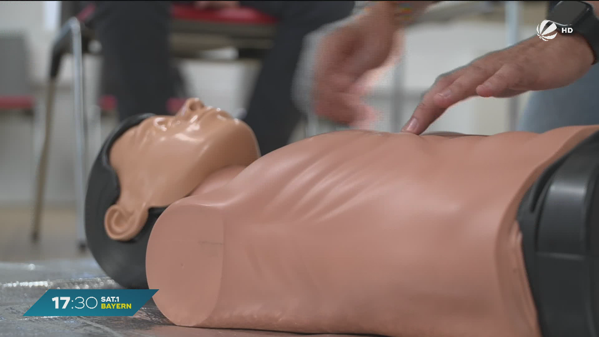 Video: Erste Hilfe in Bayern: Studie zeigt großes Defizit auf