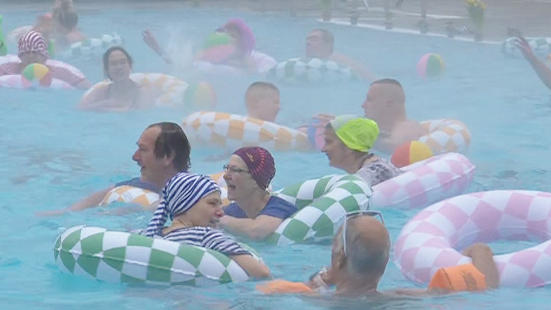 Die Freibadsaison in Karlsruhe ist eröffnet