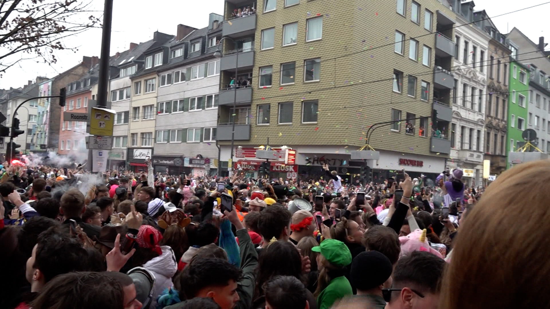 Video: Karneval in Köln: Sicherheitsmaßnahmen verstärkt