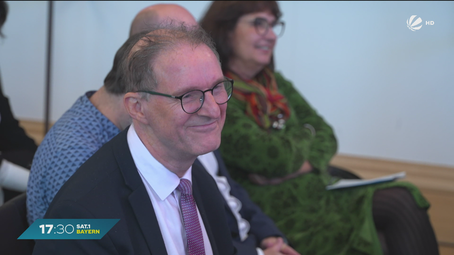 Video: Zeichen für Toleranz: Bayerns Landtag ehrt Initiativen