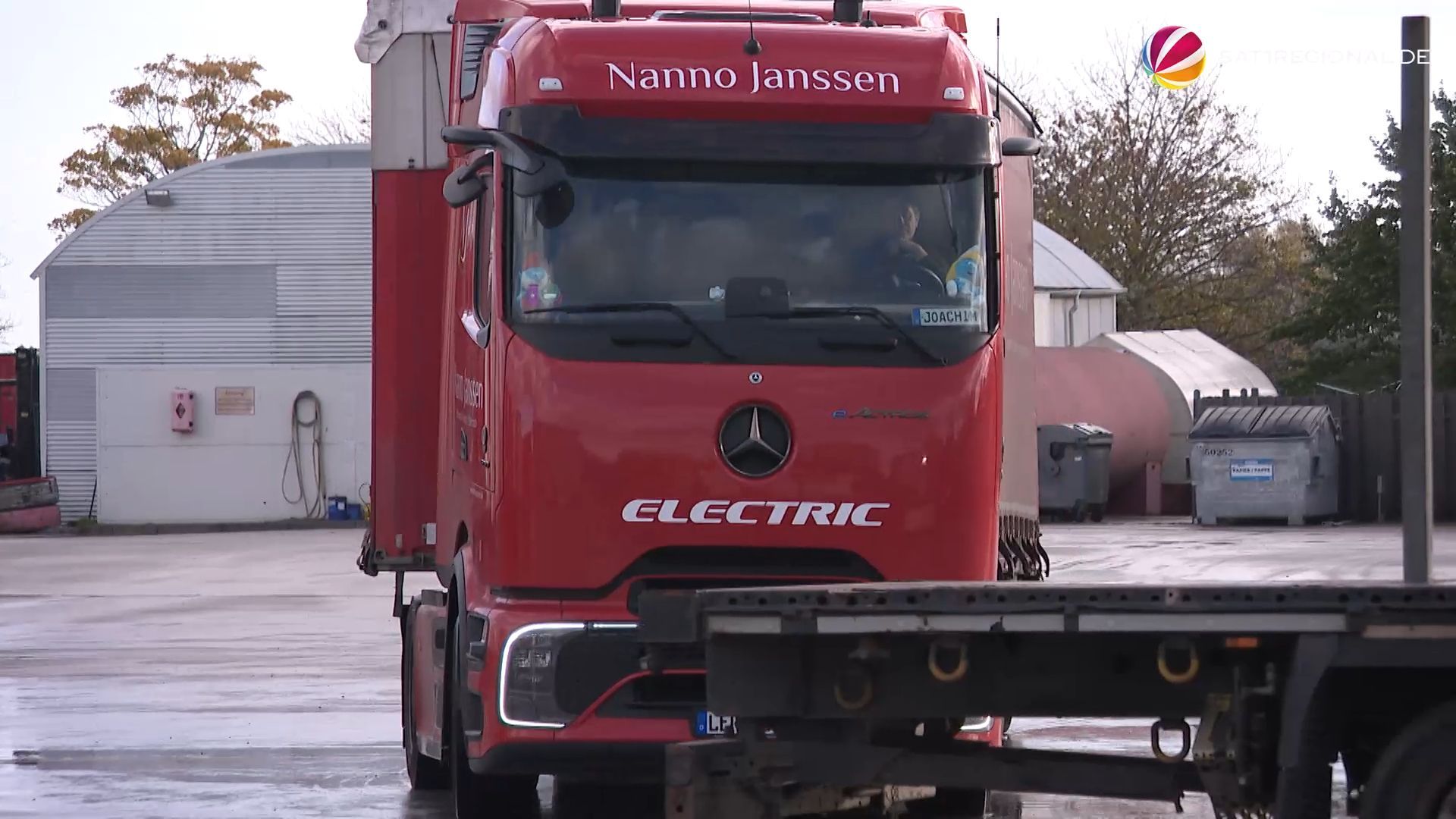 Video: Spedition aus Leer betreibt eine der größten E-Lkw-Flotten Deutschlands