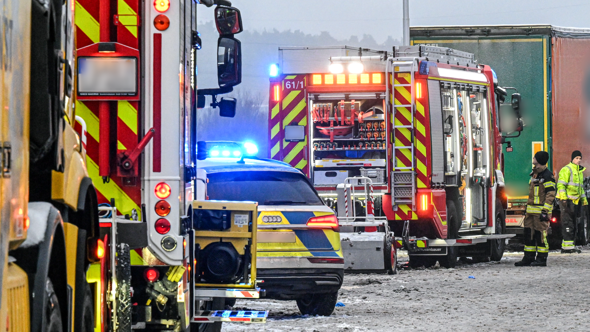 Video: Schneechaos: Tote bei Unfällen
