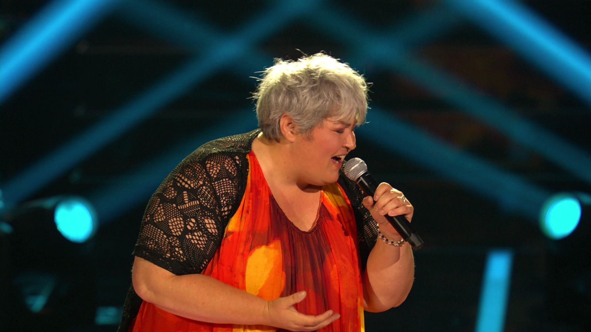 Exciting! Lily MacKay impresses with Journey's 