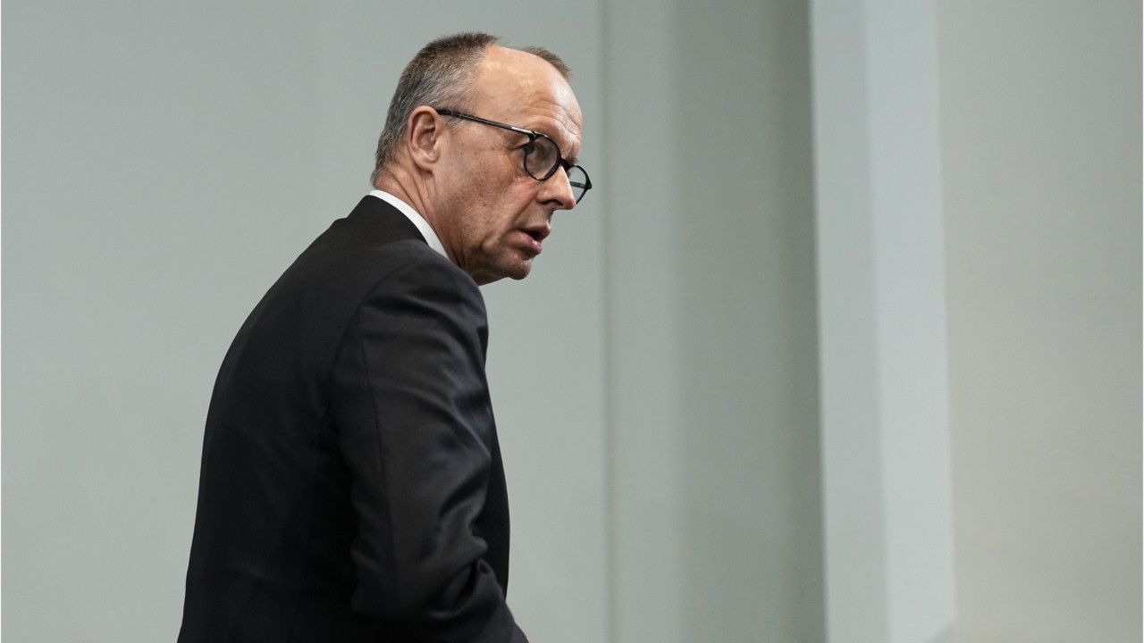 „Dickköpfige Dummheit“: Putins Unterhändler verspottet Merz