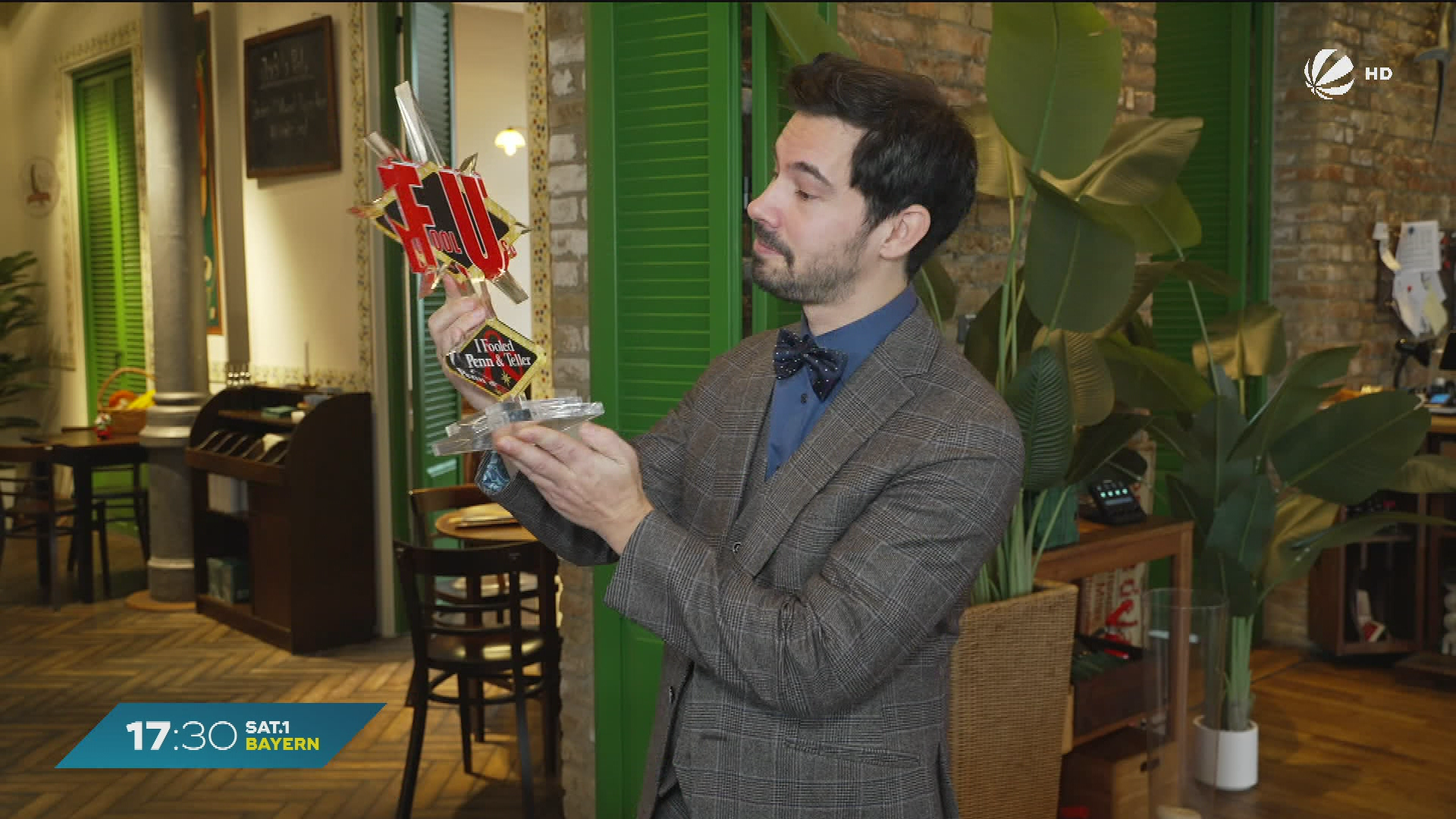 Video: “Oscar der Zauberkunst”: Augsburger gewinnt Magie-Show in Las Vegas