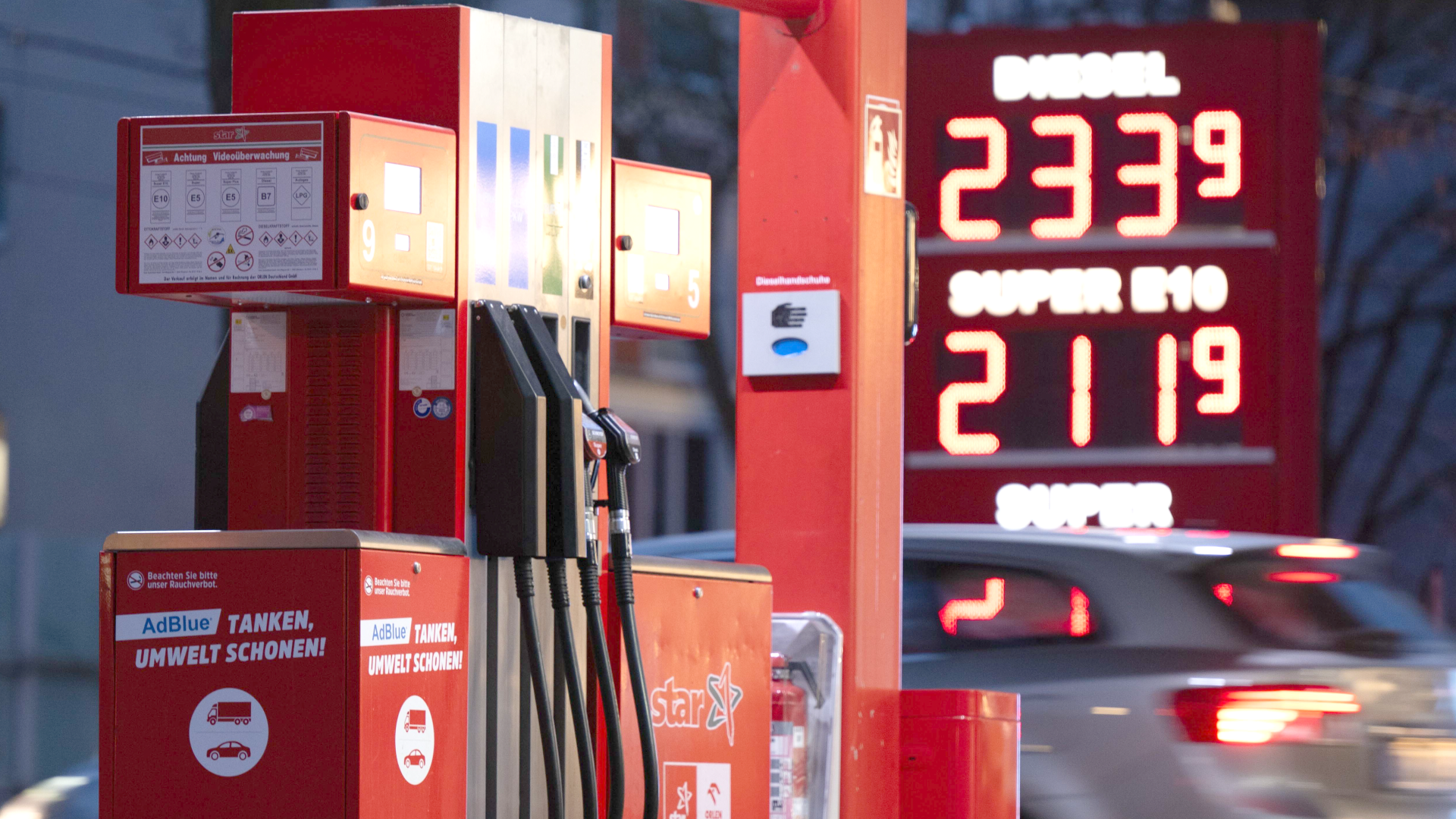 Video: Spritpreise: Berlin fordert Übergewinnsteuer