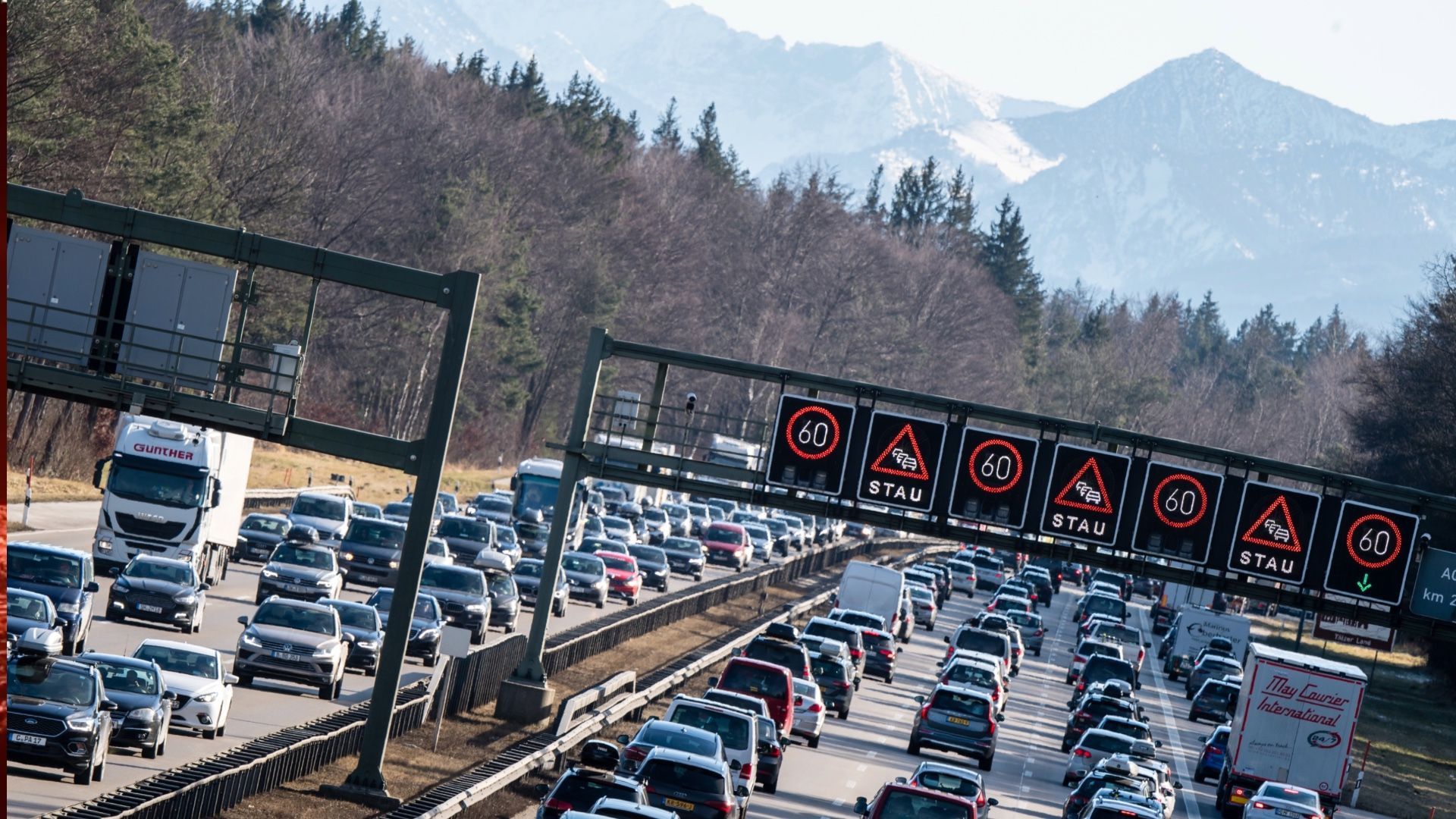 Video: ADAC warnt vor Oster-Stau