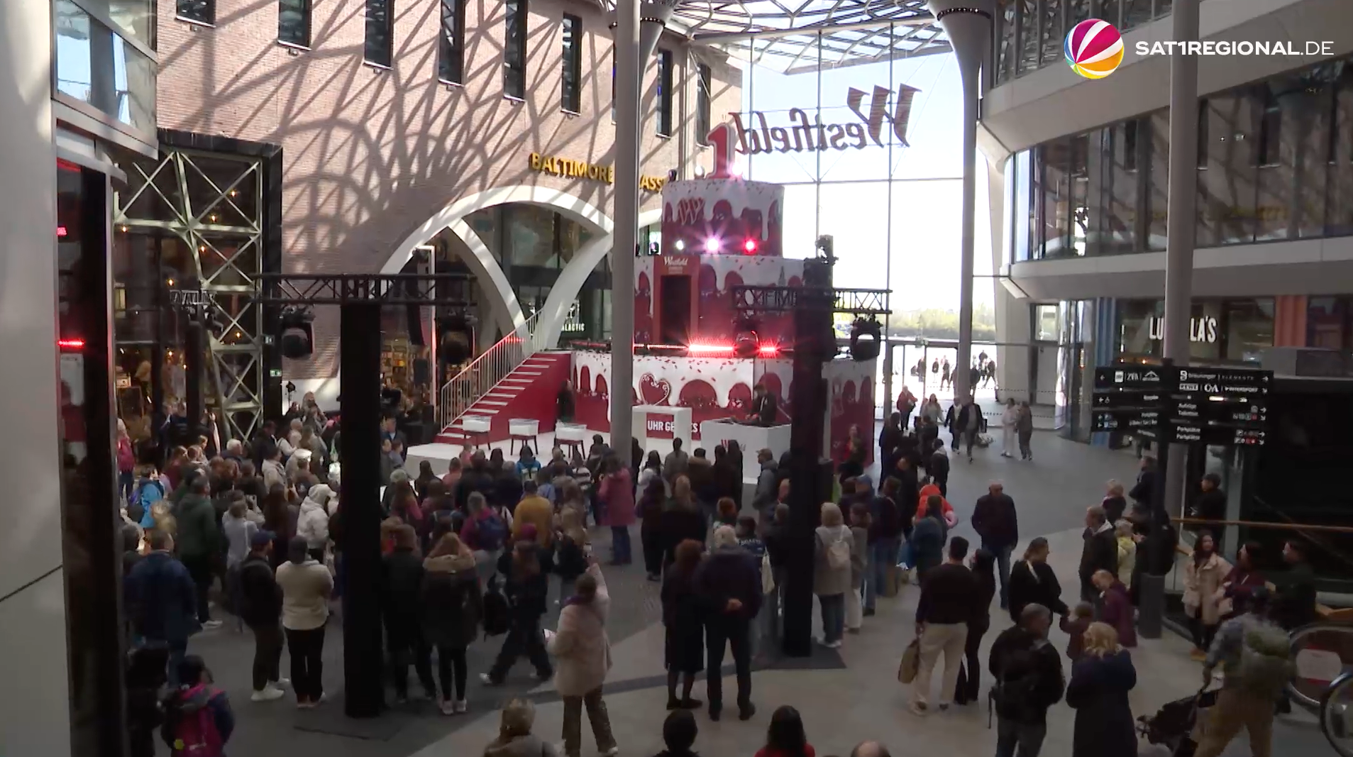 Video: Ein Jahr Westfield Hamburg-Überseequartier: Einkaufszentrum feiert Geburtstag