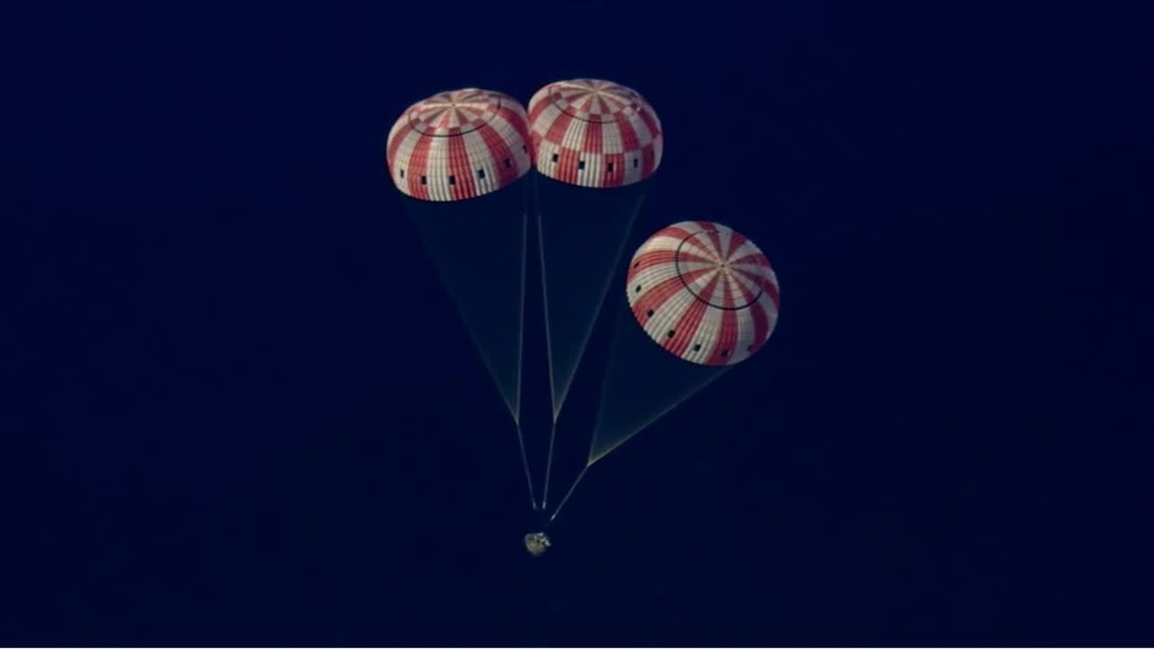 Video: "Artemis 2"-Crew ist zurück auf der Erde