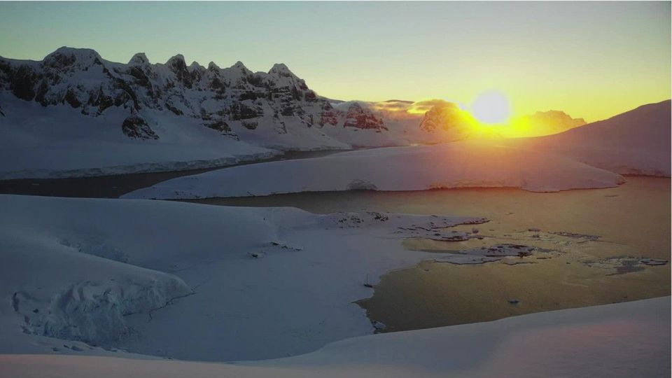 Forscher besorgt: Riesiges Ozonloch über Südpol