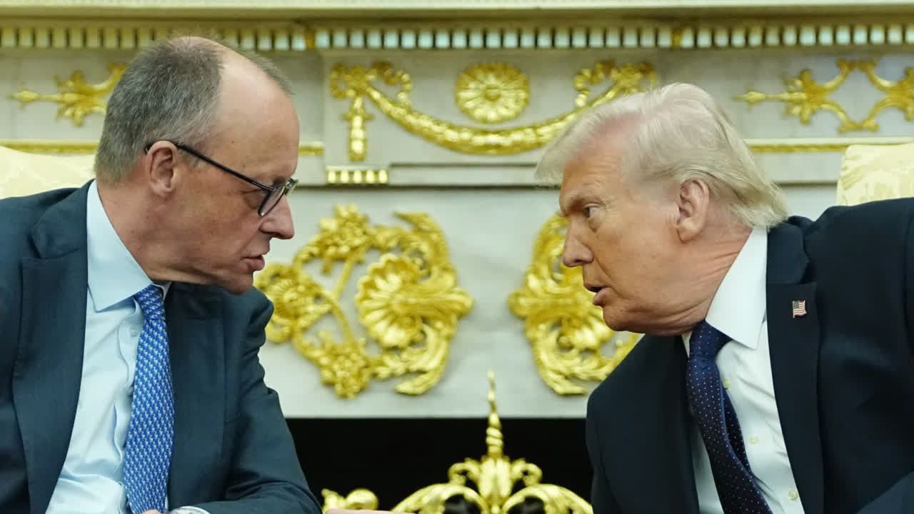 Video: Trump attackiert Merz
