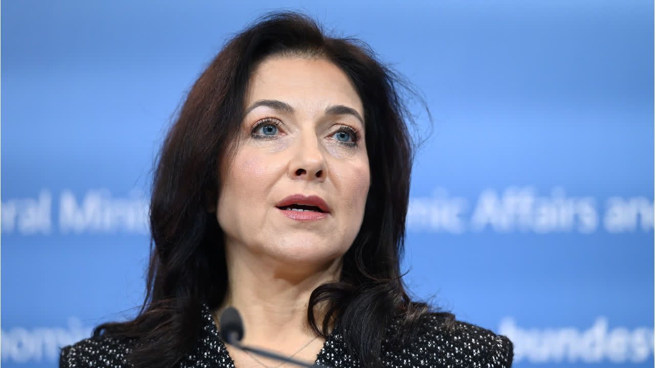 Video: Reiche fordert Senkung der Stromsteuer