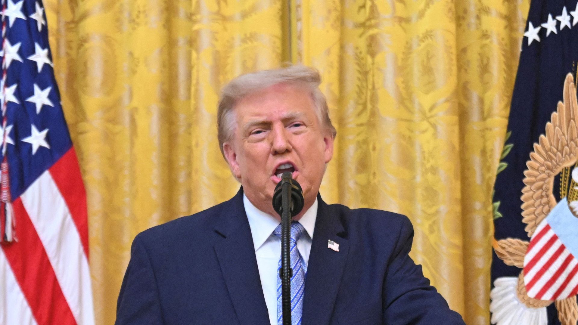 Video: Trump beschuldigt China des Wahlbetrugs