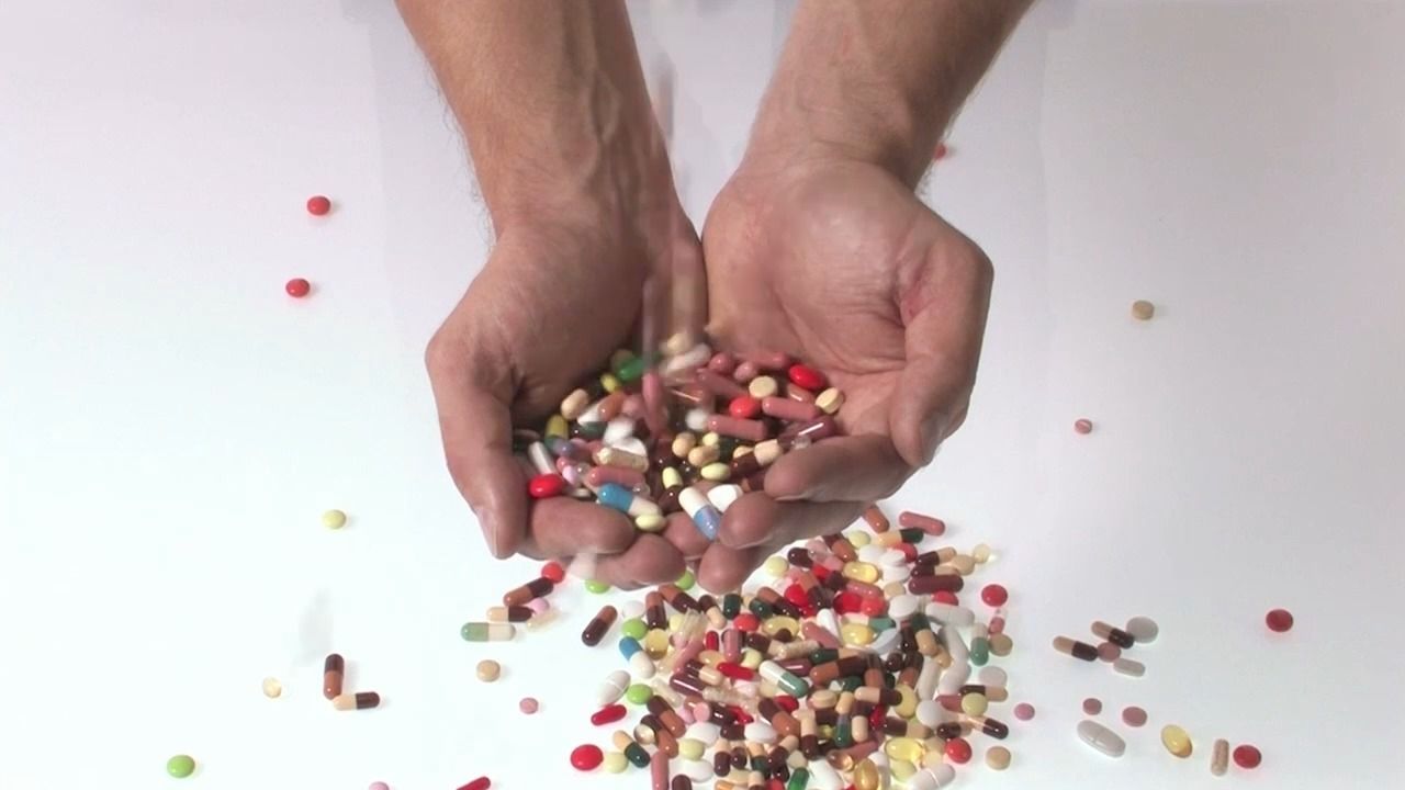 Video: Medikamente aus dem All? CSU stellt neue Raumfahrtpläne vor