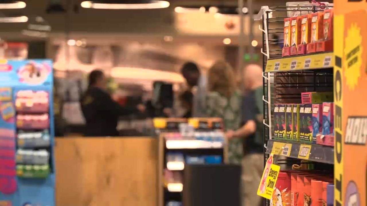 Video: Ärger über Ladendiebstähle: Händler fordert härtere Strafen