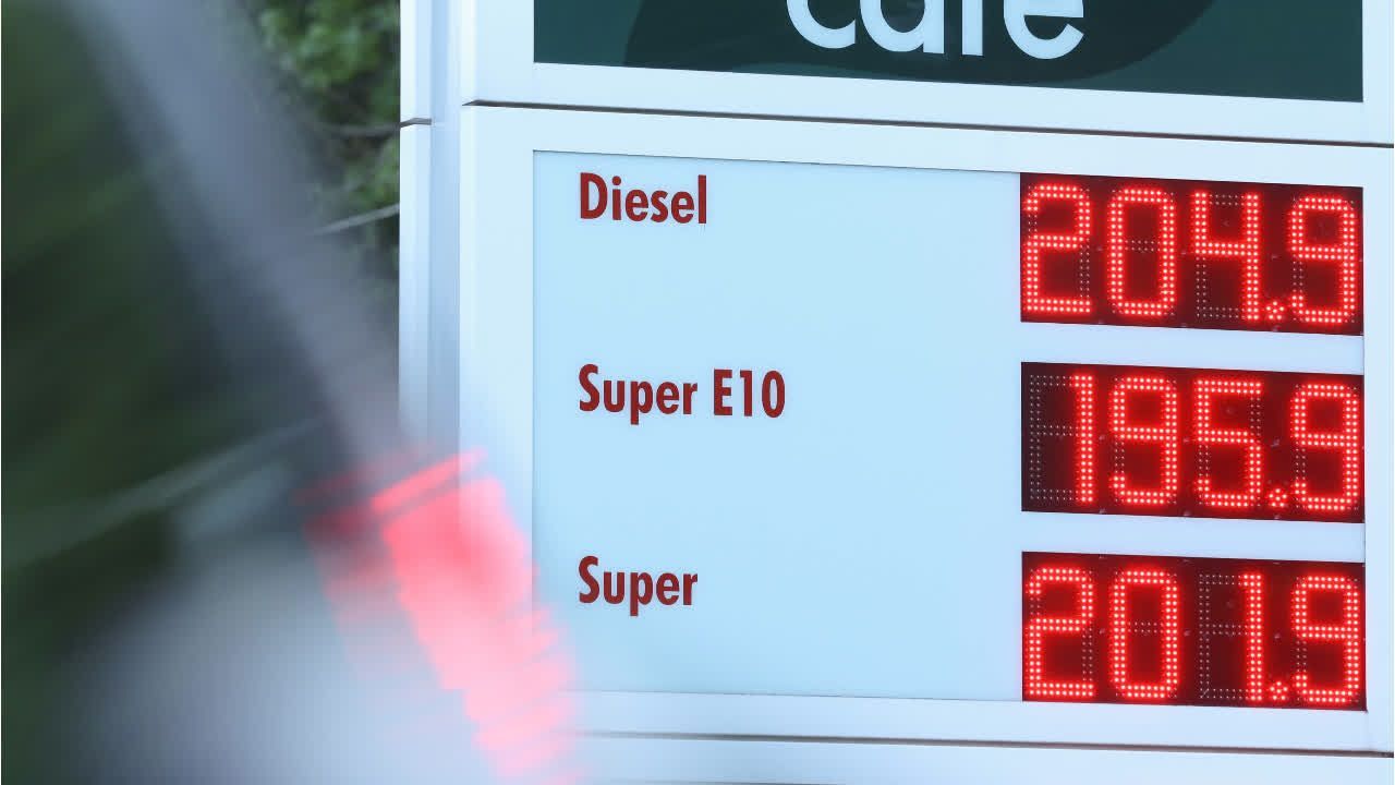 Video: In diesem Bundesland tankt man am günstigsten
