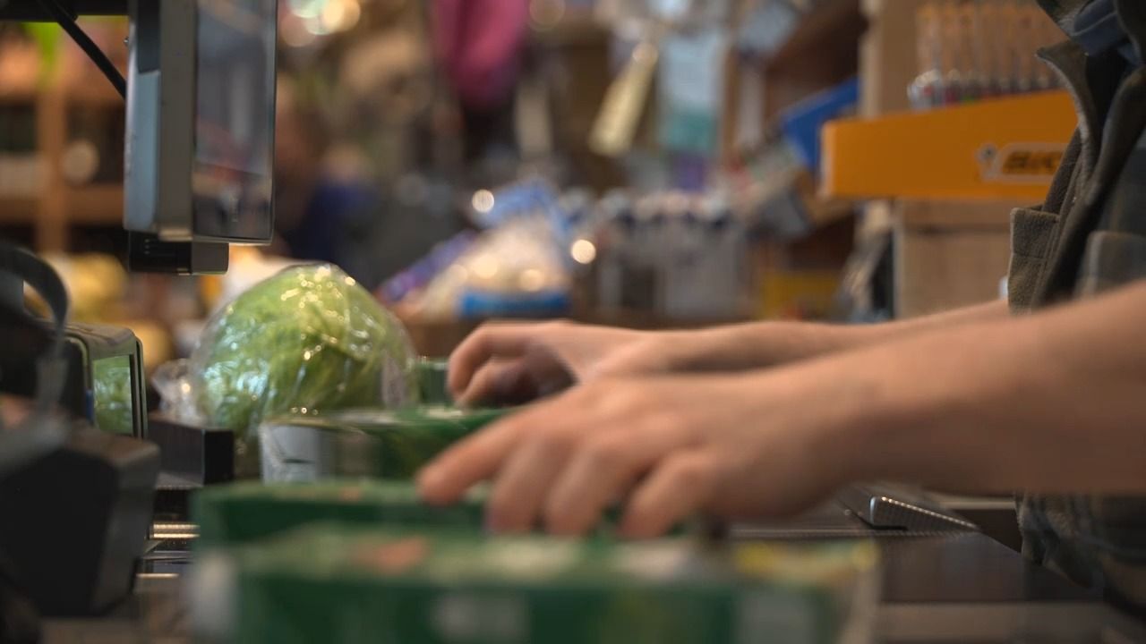 Video: 19 Prozent Mehrwertsteuer? Familien drohen 117 Euro Mehrkosten pro Monat