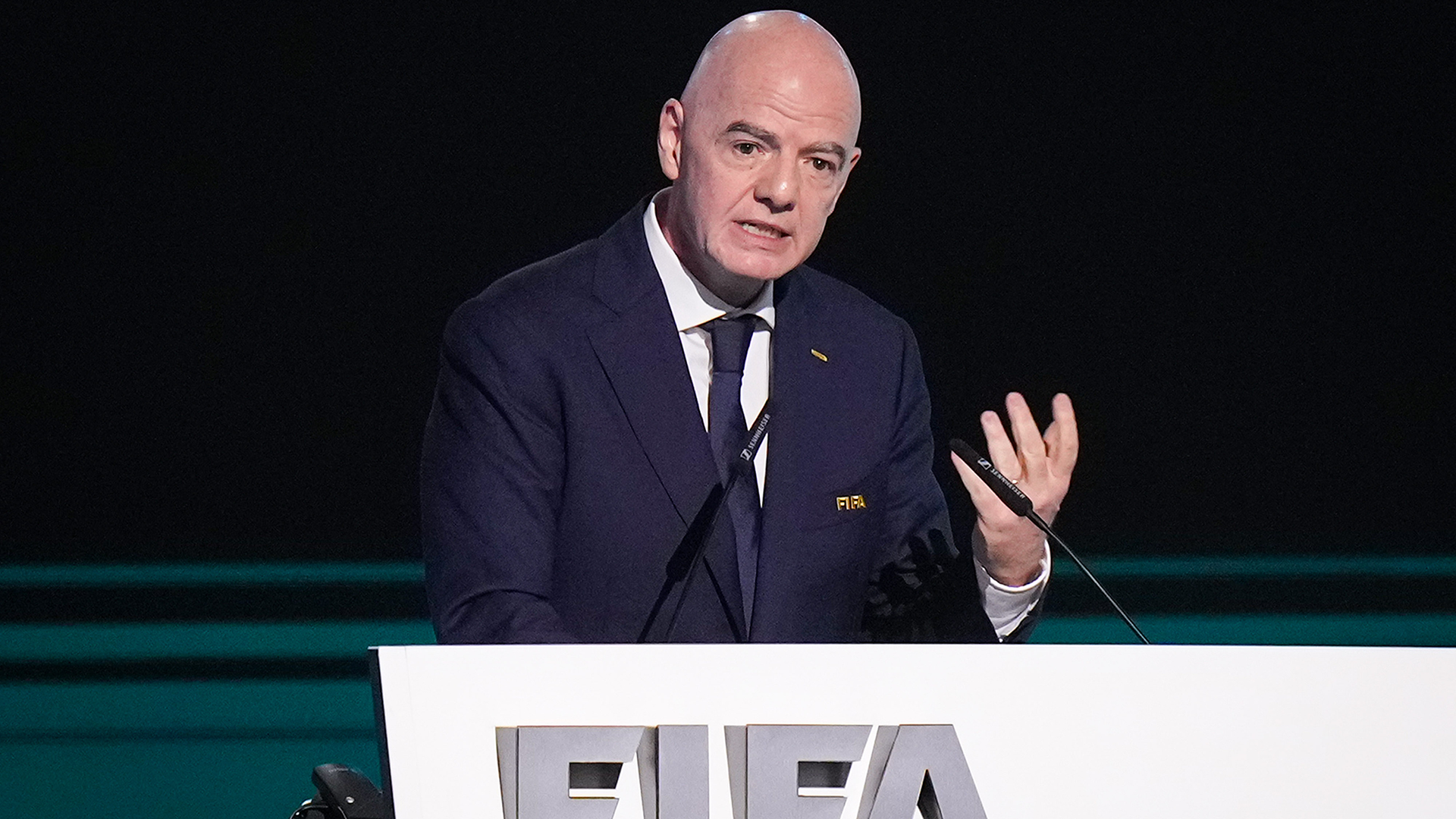 Video: FIFA zieht Investoren-Plan zurück