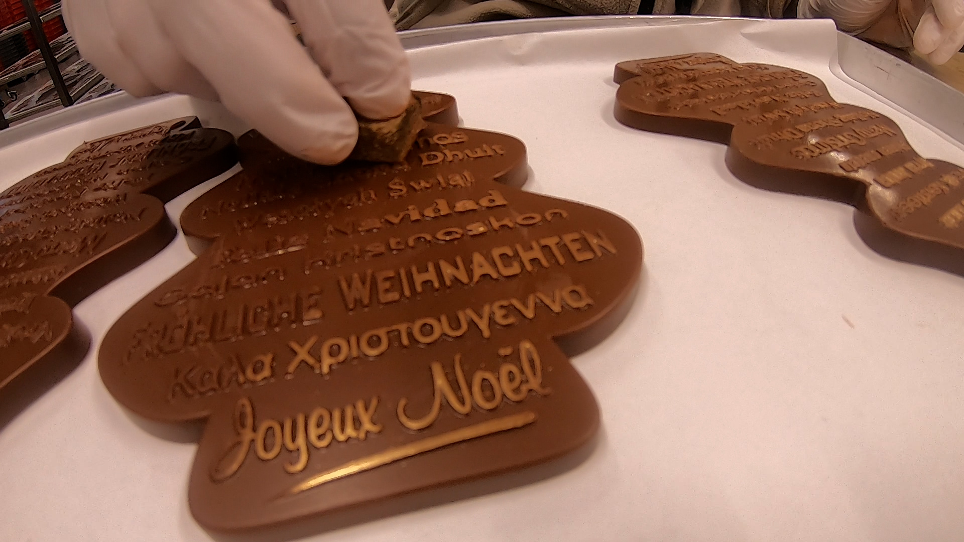 Video: Weihnachtsschokolade schon jetzt im Hitzestress