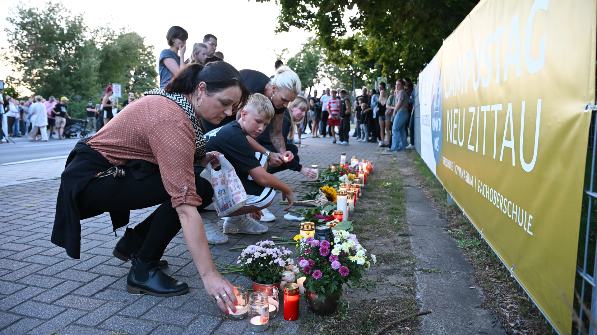 Video: Brandenburg: Trauer nach Gewalttat