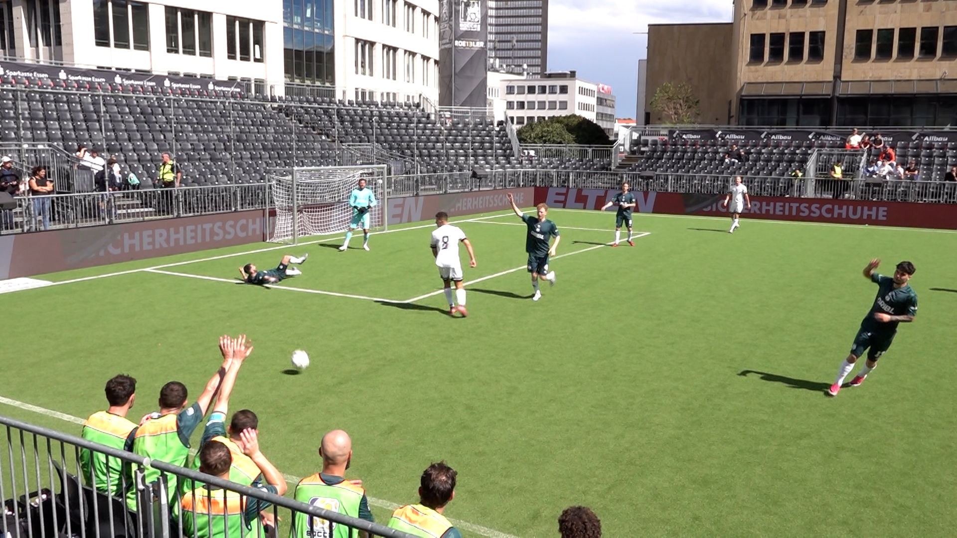 Video: Kleiner Platz, große WM mitten in Essen