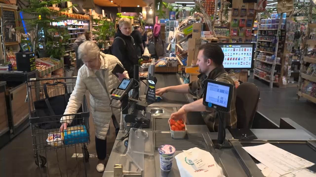 Video: Einzelhandel in Bayern: Weniger Personal trotz Umsatzplus