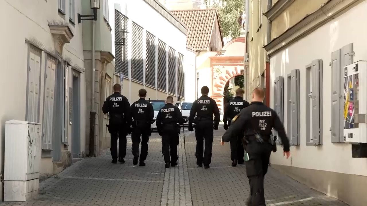 Video: Nach tödlichem Angriff in Coburg: Verdächtiger festgenommen