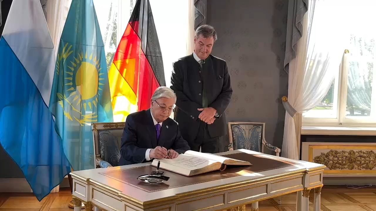 Video: Hoher Besuch in München: Söder empfängt Kasachstans Präsidenten