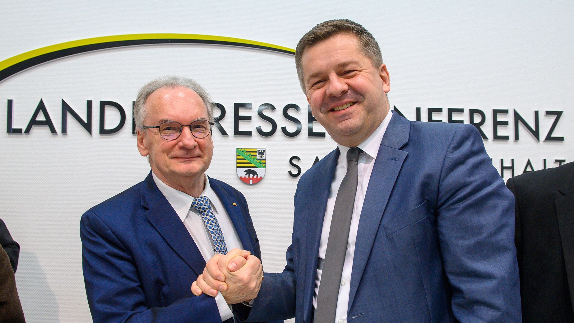 Video: Sachsen-Anhalt: Schulze übernimmt für Haseloff