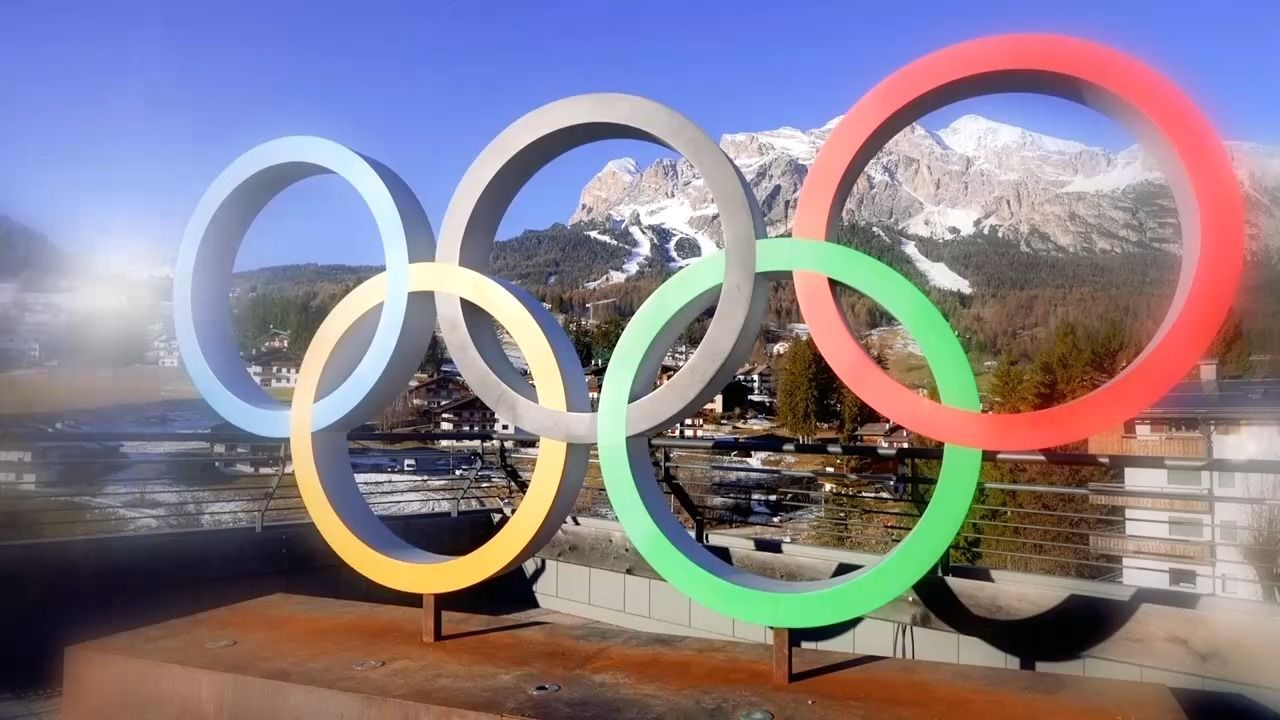 Video: Olympia-Fieber in Bayern: Snowboardcross-Hoffnung aus dem Allgäu