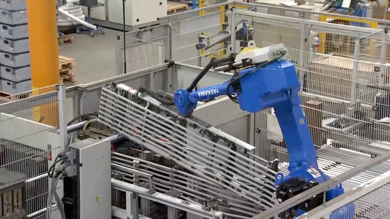 Video: Bayerischer Arbeitsmarkt unter Druck: Arbeitslosenquote bei 4,4 Prozent