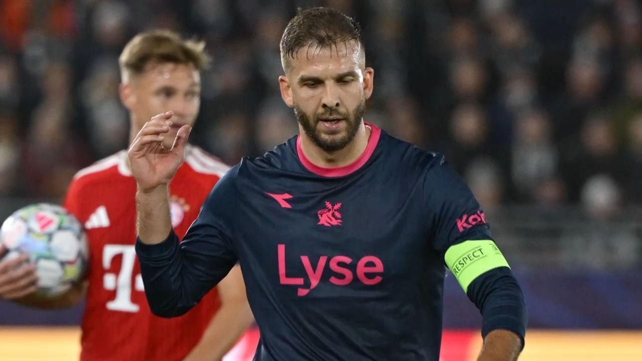 Video: FC Bayern-Remis in Stavanger: Eberl nennt Ex-Fürther „Dreckssack“