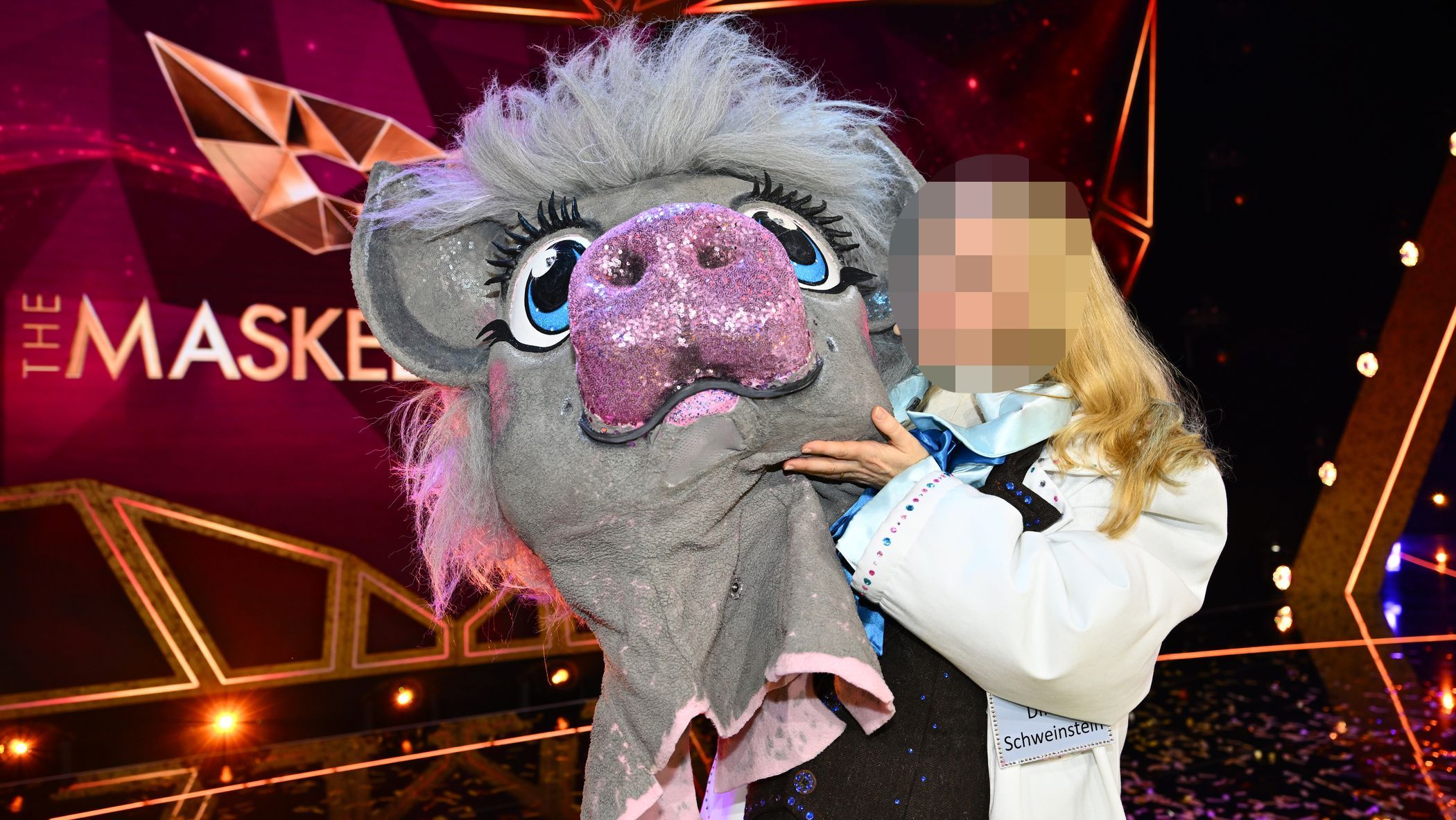 Enthüllung: Eine Schauspielerin verzückte als Prof. Dr. Dr. Schweinstein