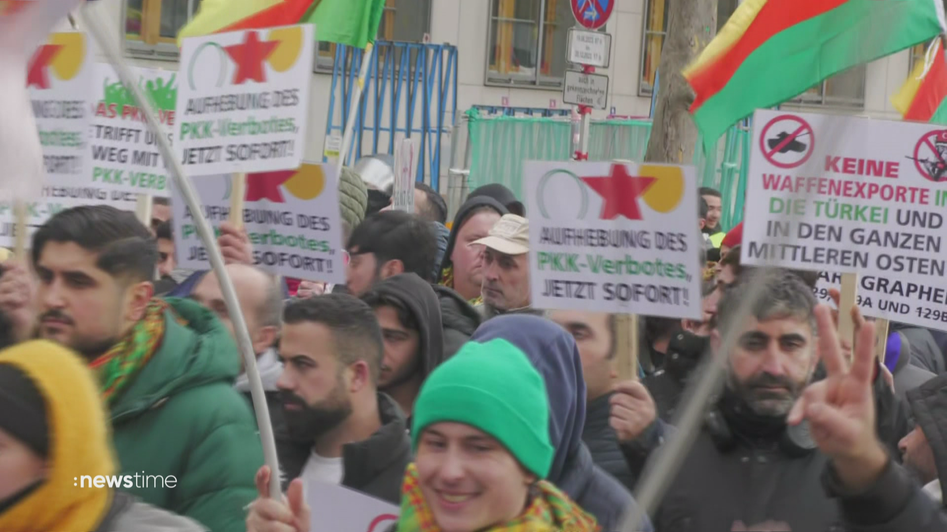Kritik an türkischer Politik: Tausende bei Demonstration in Berlin