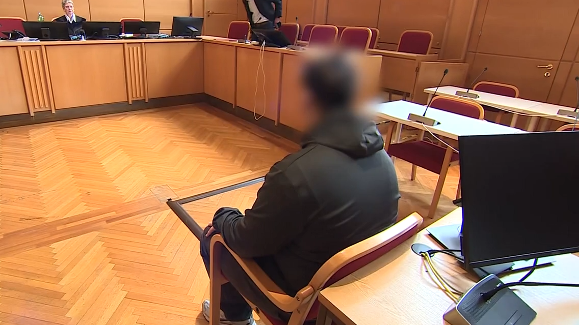 Video: Reihe an Bombendrohungen: Prozess gegen 15-Jährigen