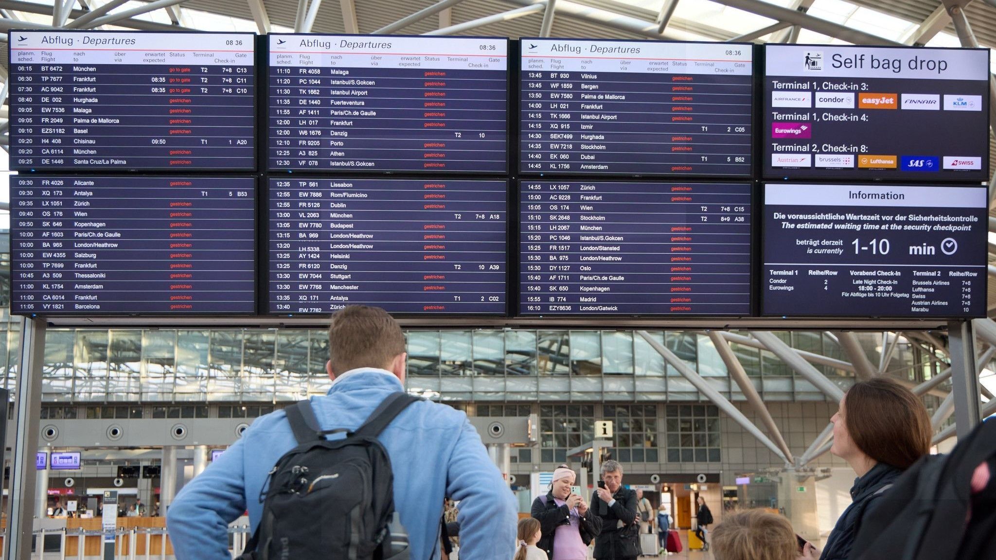 Streiks in Deutschland: Flugverkehr lahmgelegt